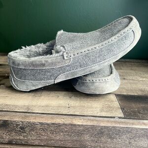 UGG Ascot Slippers